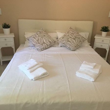 לה ספציה Queen Chic Apartment מראה חיצוני תמונה