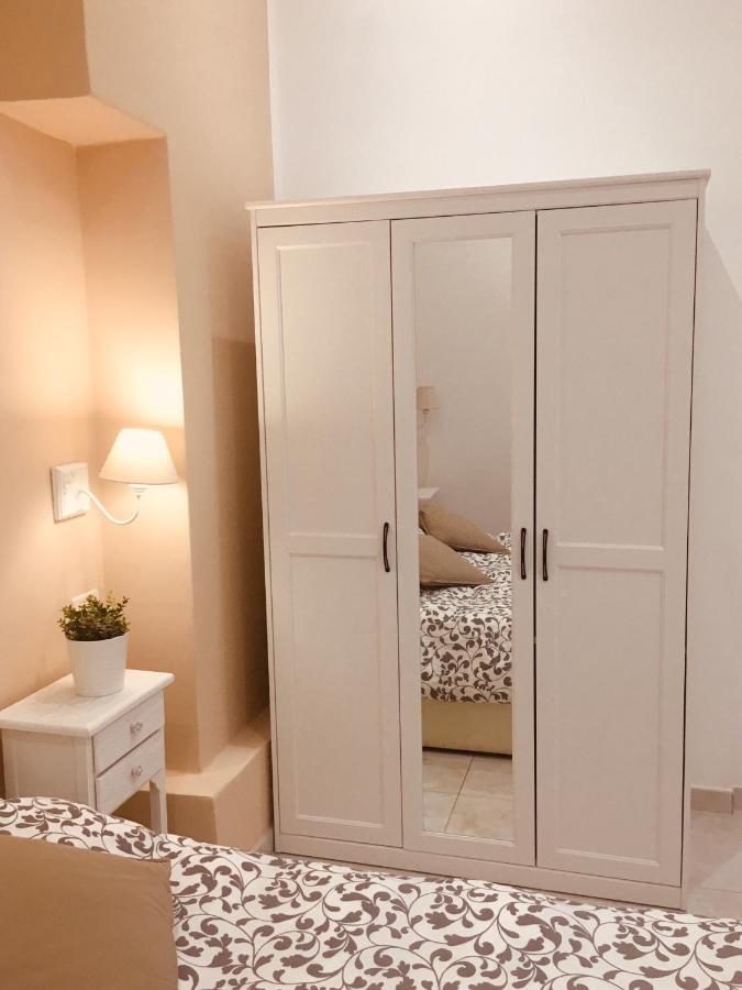 לה ספציה Queen Chic Apartment מראה חיצוני תמונה